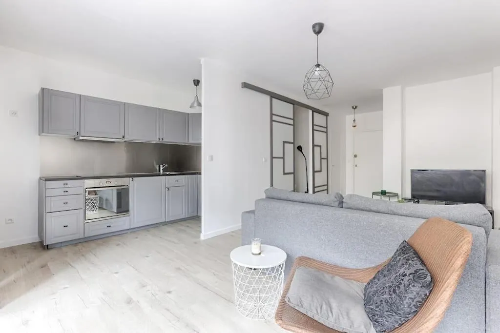 Appartamento Champs Elysees Haussmann Charming 1br Parigi